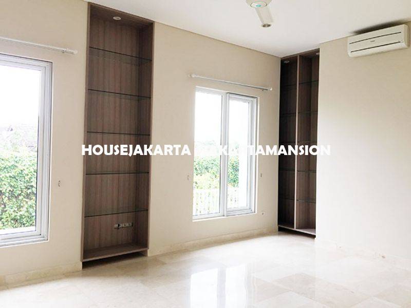 HR957 Compound for rent lease sewa at Kemang