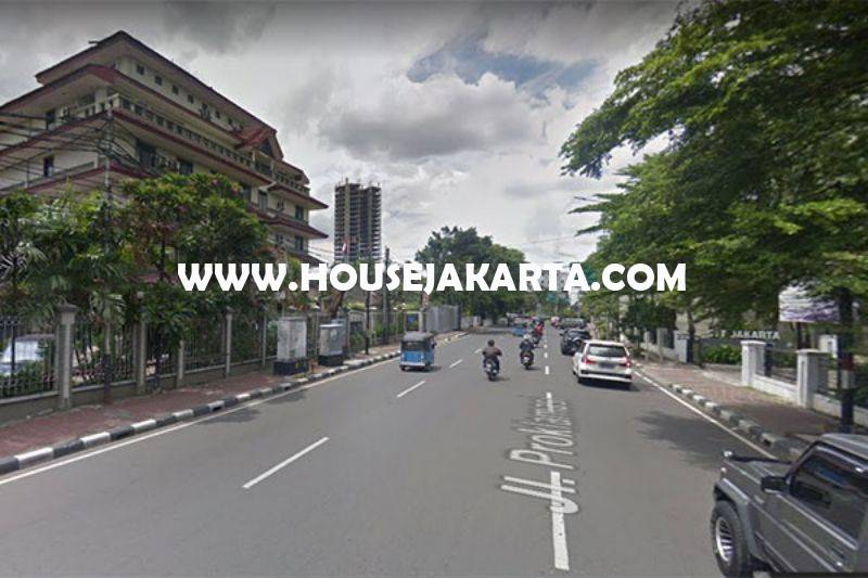 LS978 Rumah tua hitung tanah Jalan Proklamasi Menteng ijin komersial Gedung 7 Lantai Dijual Murah 35M