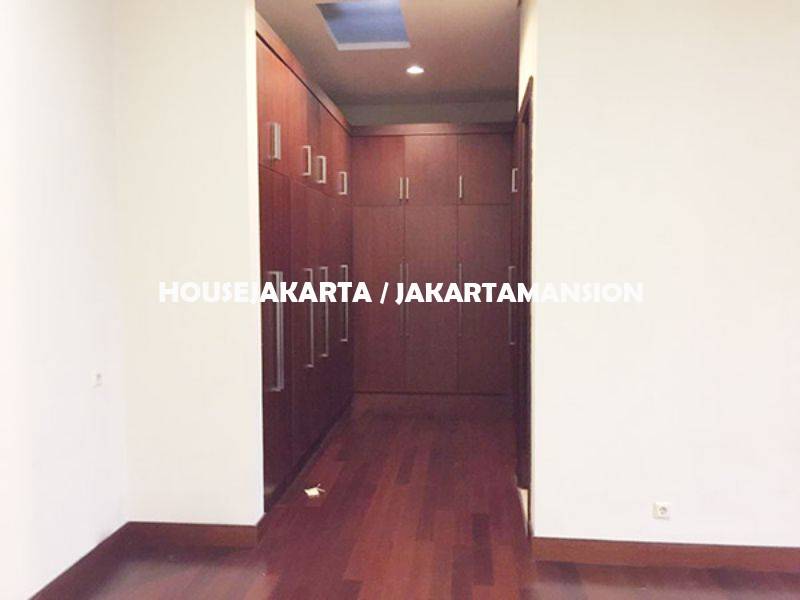 HR998 House for Rent Sewa Lease at Pondok indah 
