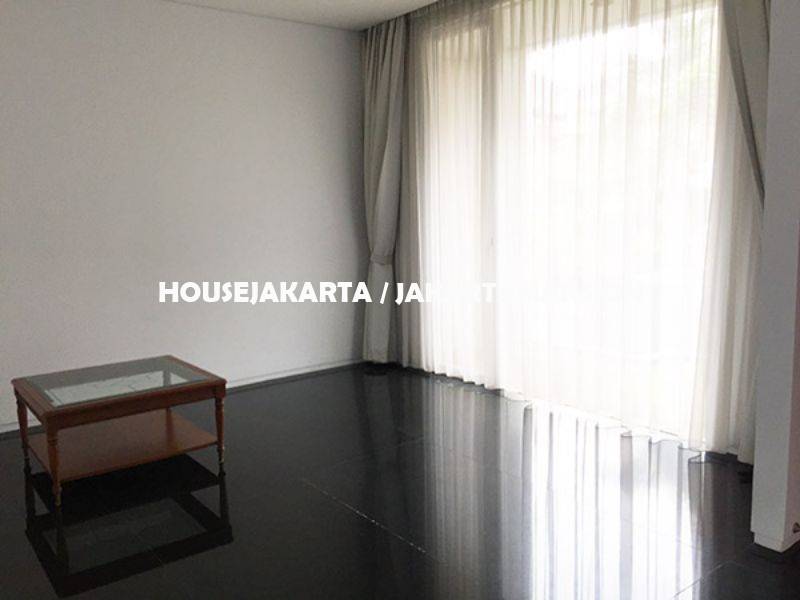 HR999 House for rent sewa lease at Pondok Indah